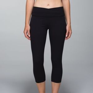 Lululemon ASTRO WUNDER UNDER CROP II - Size 4